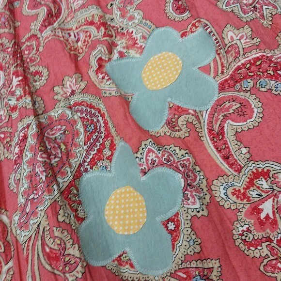 3532 Size XLarge Upcycled Jean Vest with Appliqued Flowers in Gold and Green. - Picture 2 of 7